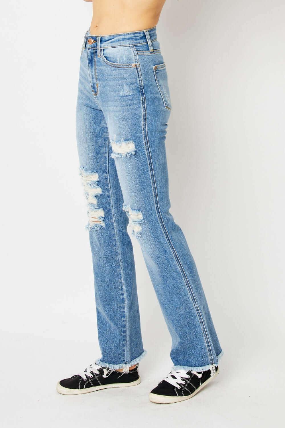 Judy Blue Full Size Distressed Raw Hem Bootcut Jeans - SAMFILS