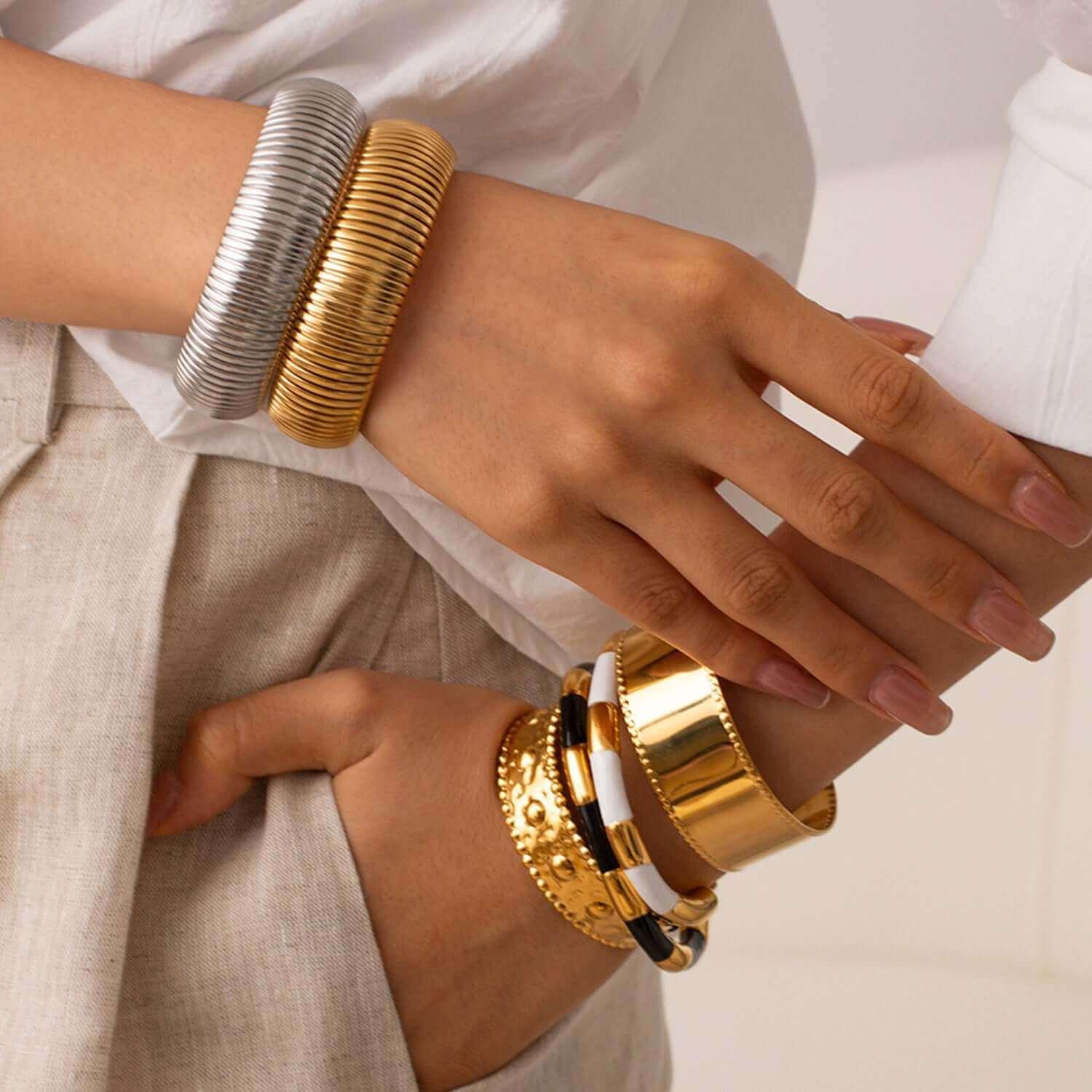 Women Gold-Plated Stainless Steel Bracelet - SAMFILS