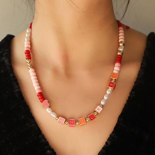 Chloride Acrylic Geometric Bead Necklace - Samslivos