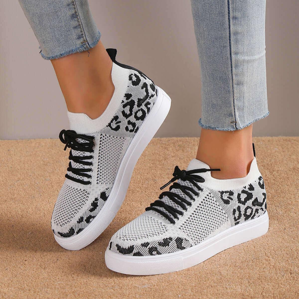 Comfortable Lace-Up Leopard Flat Sneakers Design - SAMFILS