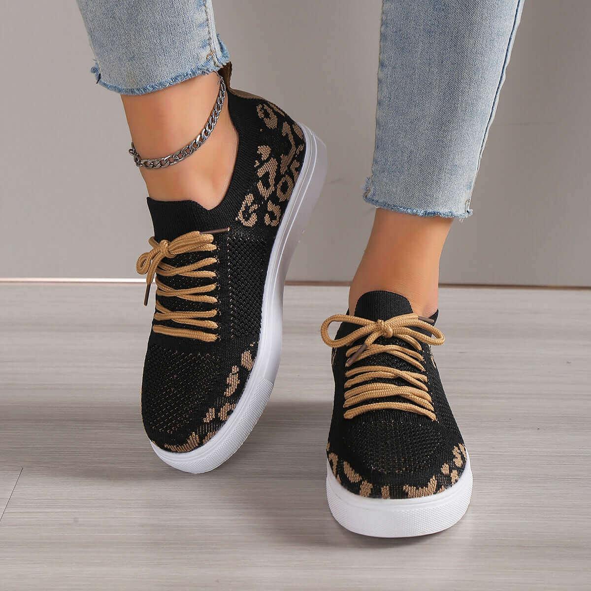 Comfortable Lace-Up Leopard Flat Sneakers Design - SAMFILS