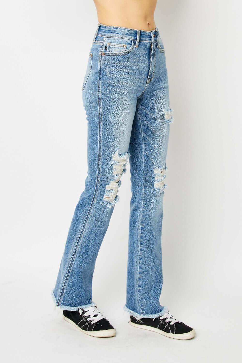 Judy Blue Full Size Distressed Raw Hem Bootcut Jeans - SAMFILS