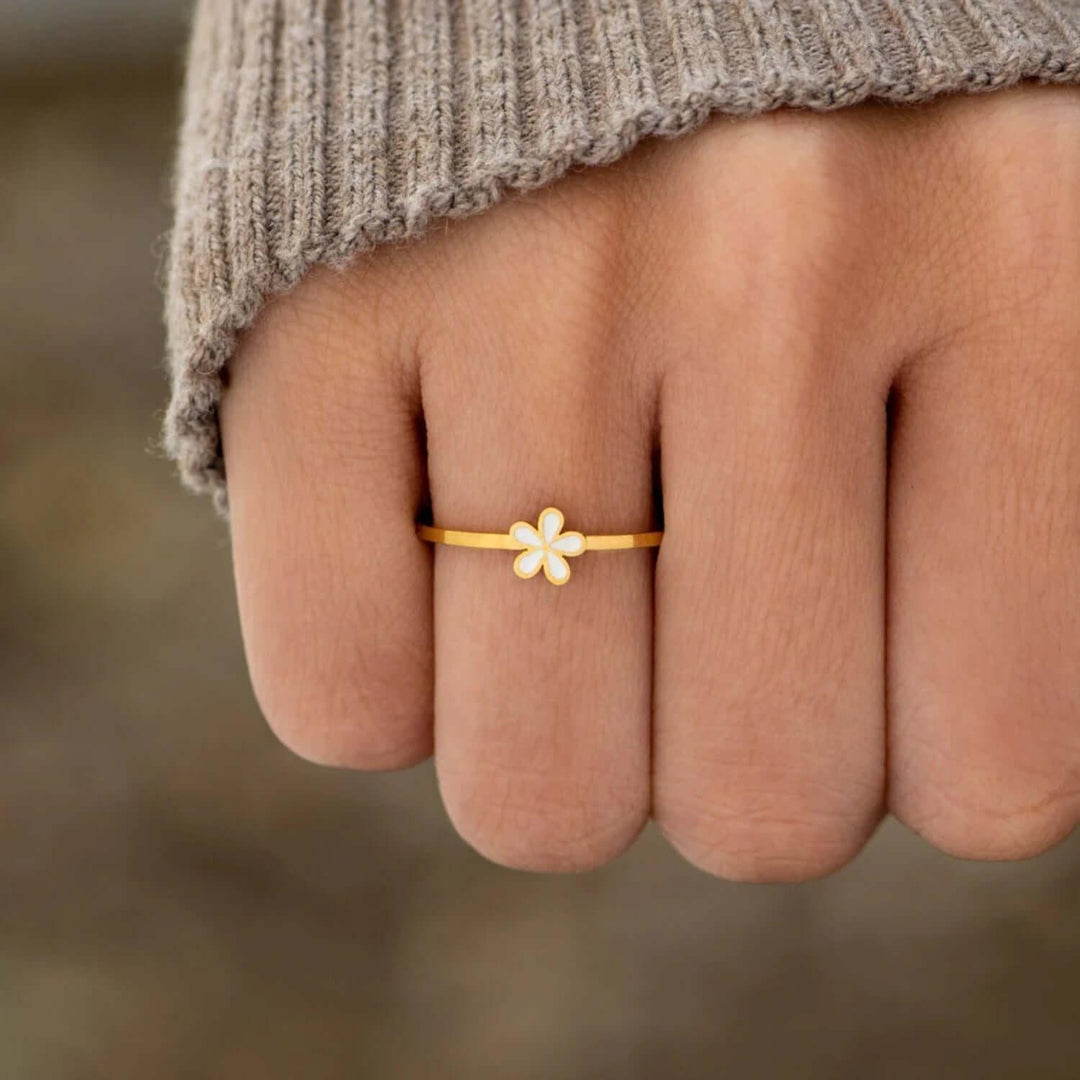 Elegant Sterling Silver Enamel Flower Ring - Samslivos