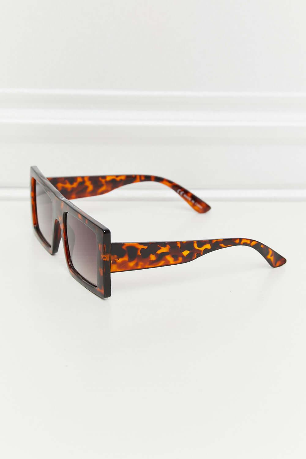 Square Polycarbonate Sunglasses - SAMFILS